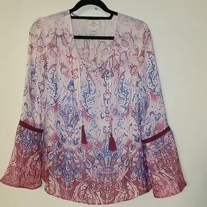 Tie up V-Neck Blouse